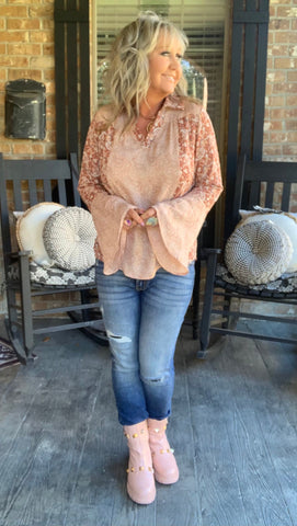 Prissy in Paisley Blouse