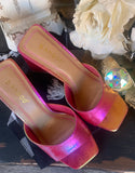 Daphne Heels in Metallic Pink